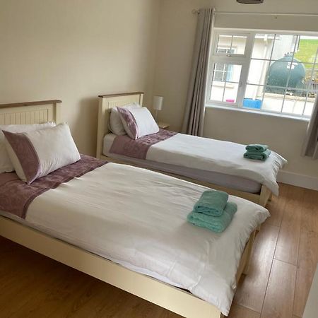 BallinamuckHillside House- Pine Viewアパートメント エクステリア 写真